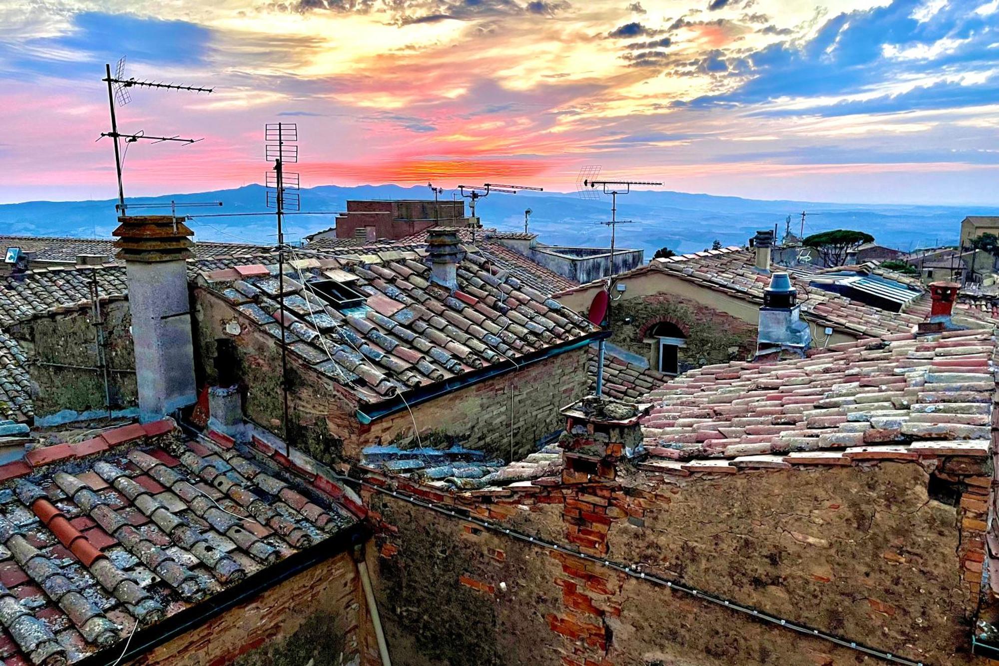 The Walkable Volterra Rooftop Suite Exteriör bild